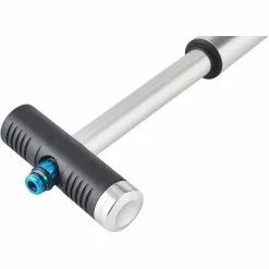 Crankbrothers Klic High Volume Handpumpe Silber/schwarz -CUBE RFR Teile Verkäufe crankbrothers klic high volume handpumpe silver 5