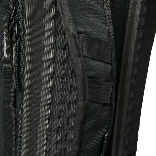 Fox Utility Trinkrucksack 10l Herren Schwarz 6 Fox Utility Trinkrucksack 10l Herren Schwarz – Bild 4