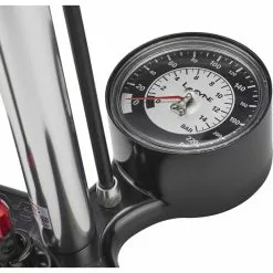 Lezyne Alloy Floor Drive Tall Standpumpe Silber/beige 11 Lezyne Alloy Floor Drive Tall Standpumpe Silber/beige -CUBE RFR Teile Verkäufe lezyne alloy floor drive tall standluftpumpe silber 4