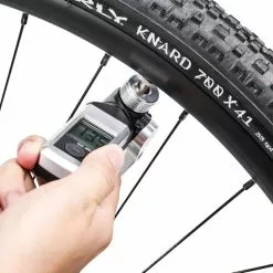 Topeak Shuttle Gauge Digital Luftdruckprüfer -CUBE RFR Teile Verkäufe topeak shuttle gauge digital luftdruckpruefer 6